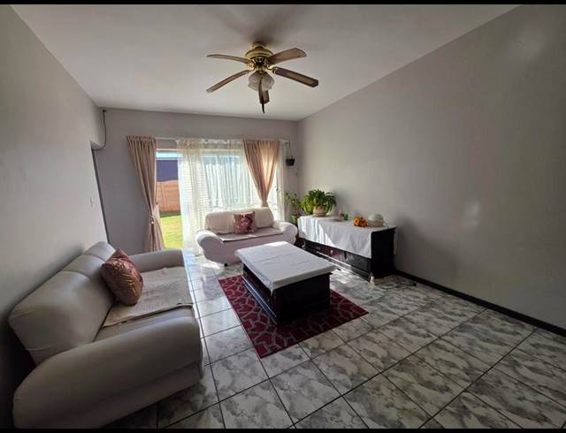 2 BEDROOM APARTMENT FOR SALE IN CASON